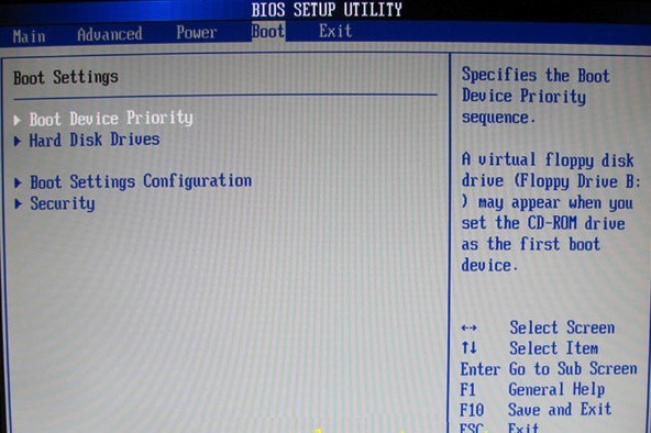 老毛桃winpe Build 20111206如何设置U盘启动