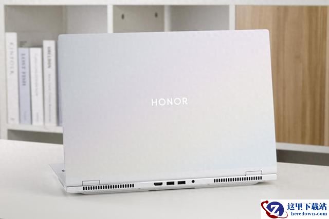 HONOR Turbo X重塑轻薄静音游戏本! 荣耀MagicBook Pro 16 2025评测